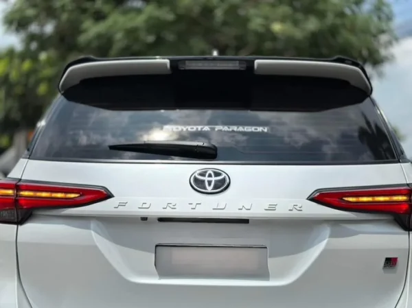 Toyota Rear Roof Spoiler for Toyota Fortuner GR (Black Finish) - Image 9