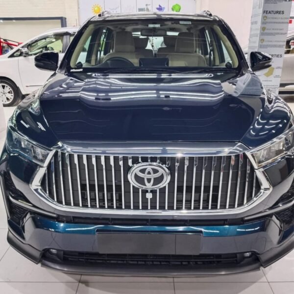 Toyota KMH Front Grill for Toyota Hycross (Mercedes Maybach Style)
