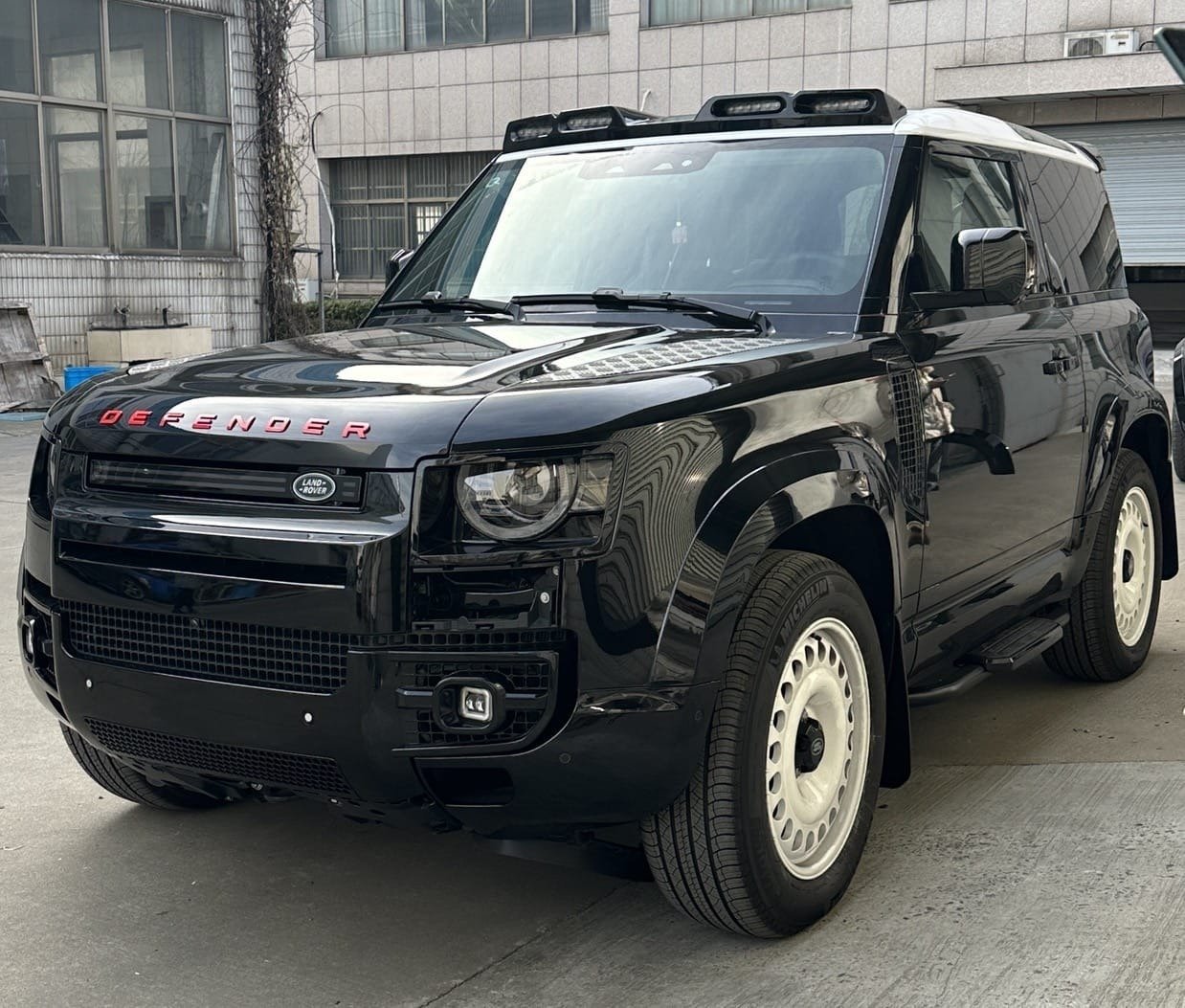 Front And Rear Bumper for Land Rover Defender - Image 2