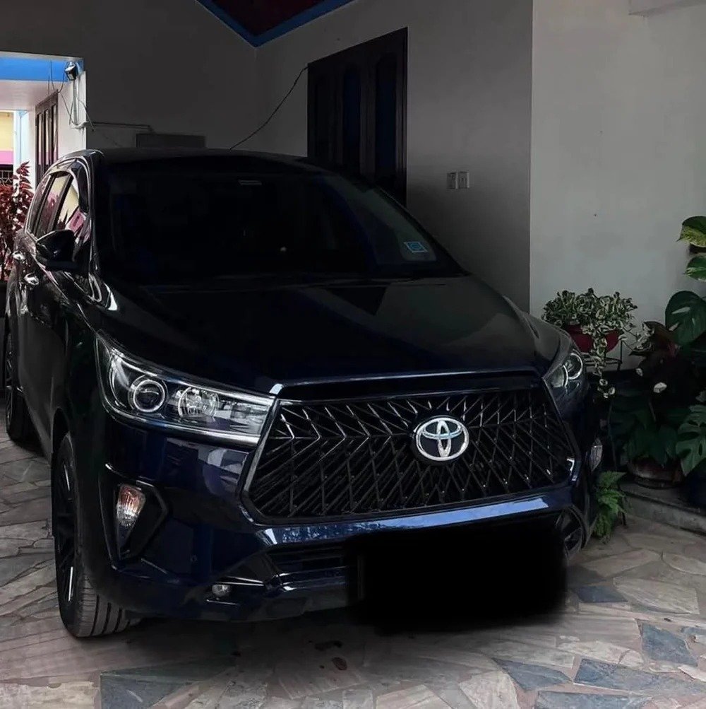 Toyota Star Grill for Toyota Innova 2020 - Image 5